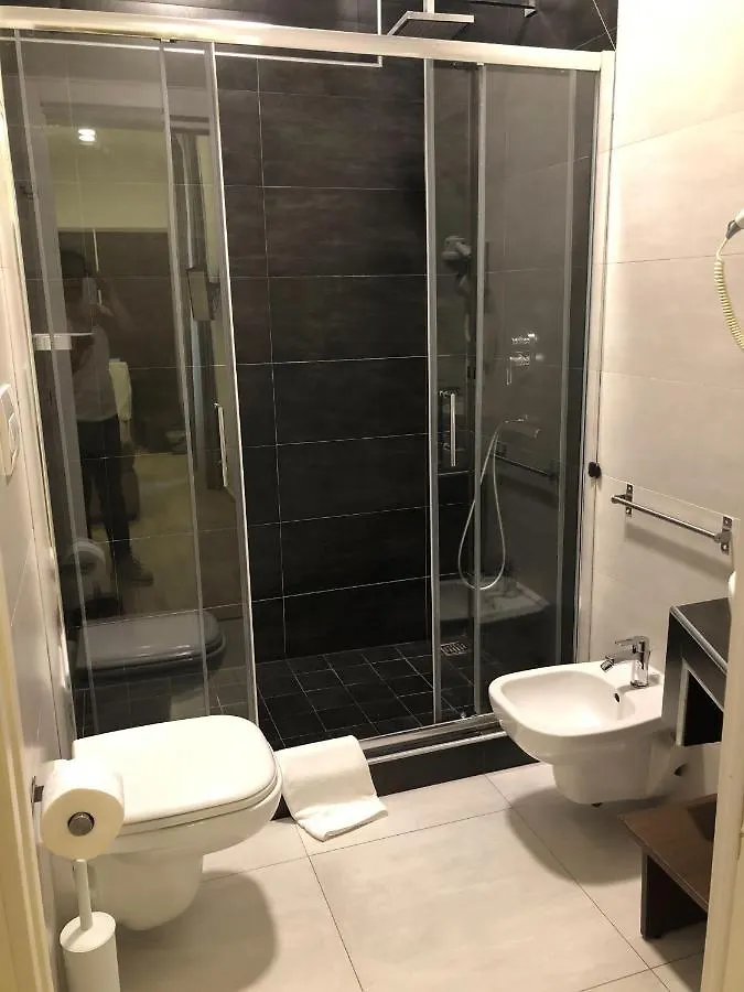 Maison Maneli Rome