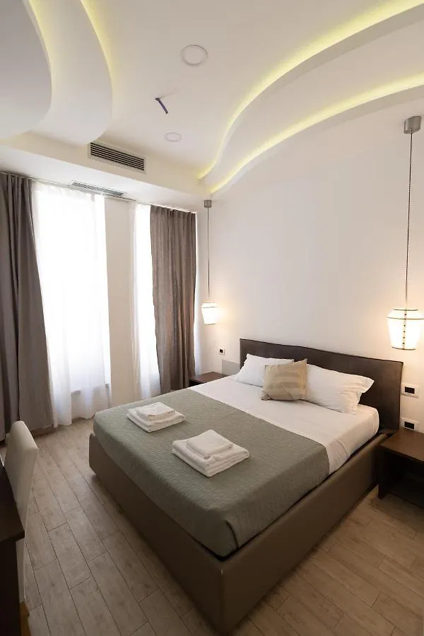Maison Maneli Rome 3*,
